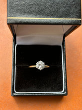 Load image into Gallery viewer, 1.10 carat (estimated) diamond solitaire ring