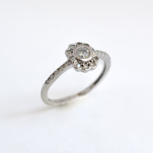 Load image into Gallery viewer, Cute Floral Style Diamond Dress Ring With Certification