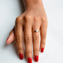 Load image into Gallery viewer, Dainty Art Deco Diamond Ring