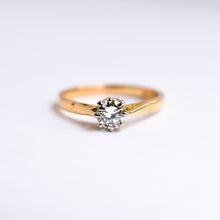 Load image into Gallery viewer, Vintage Diamond Solitaire Engagement Ring