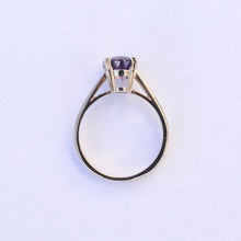 Load image into Gallery viewer, Vintage oval amethyst solitaire ring