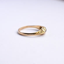 Load image into Gallery viewer, Antique 18ct gold diamond five stone ring