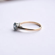 Load image into Gallery viewer, Vintage blue zircon gold and platinum solitaire ring