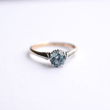 Load image into Gallery viewer, Vintage blue zircon gold and platinum solitaire ring