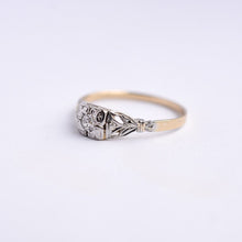 Load image into Gallery viewer, Art Deco diamond solitaire ring