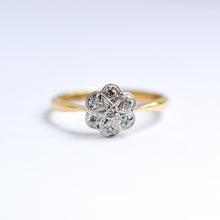 Load image into Gallery viewer, Vintage Diamond Cluster Ring with Star Shaped Setting
