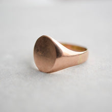 Load image into Gallery viewer, Antique Rose gold signet ring
