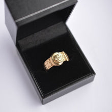 Load image into Gallery viewer, Vintage gold buckle ring
