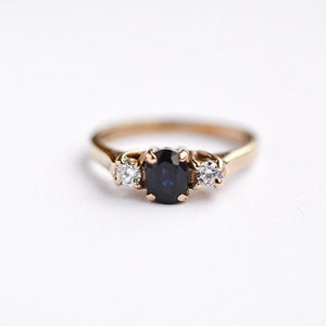 Vintage 9ct gold sapphire and diamond trilogy ring