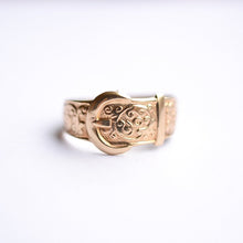 Load image into Gallery viewer, Vintage gold buckle ring
