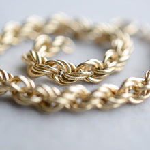 Load image into Gallery viewer, Vintage 9ct gold rope link bracelet 20cm
